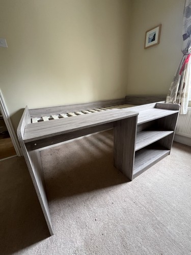 Cabin bed mid - mid, with